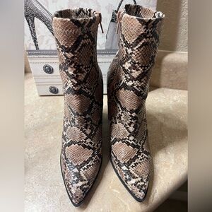 Lulus Essex Tan Snake Mid-Calf Heeled Zip Booties, Women’s Size: 7.5